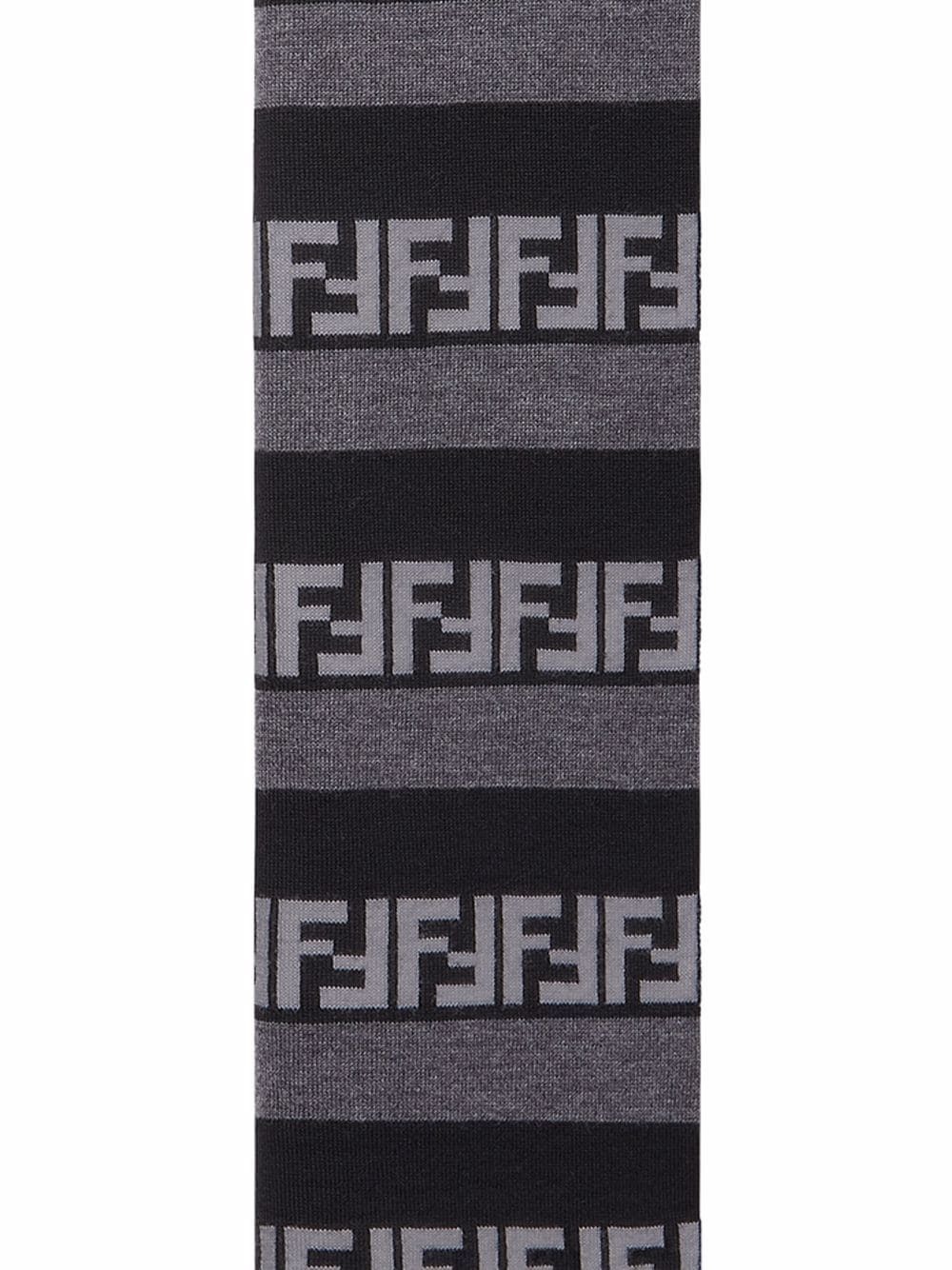 FF Schal mit Intarsienmuster
